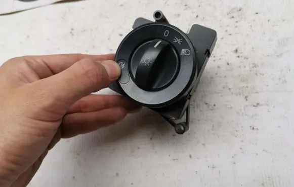 Mercedes-Benz Sprinter W906 Light switch A9065450104 9065450104