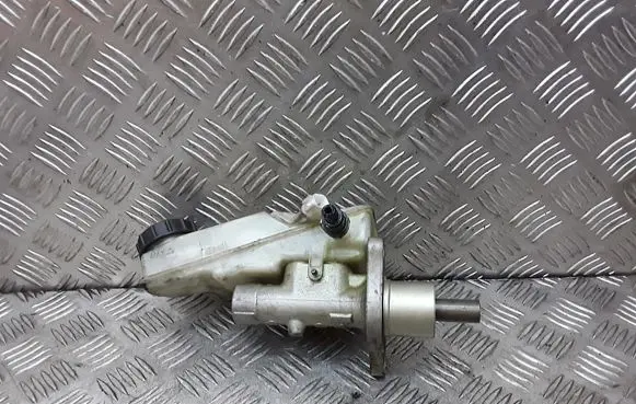Ford Focus Master brake cylinder 03350891031