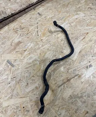 BMW 5 G30 G31 Engine coolant pipe/hose 7584820