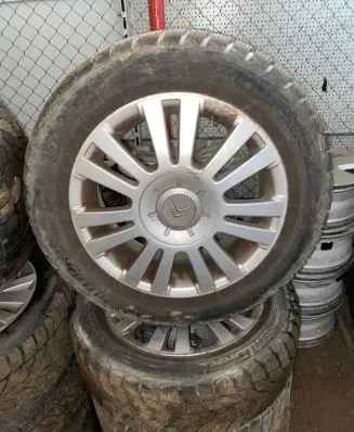 R16 alloy rim