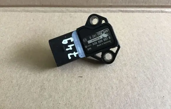 Volkswagen New Beetle Air pressure sensor 0281002399 038906051B