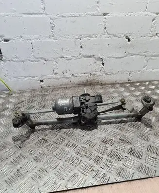 Volkswagen Polo V 6R Front wiper linkage and motor 6R1955119