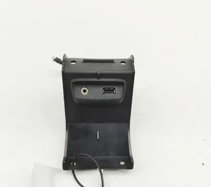 Ford Ranger AUX in-socket connector AB3921045L70DBW DM5T19A164AA