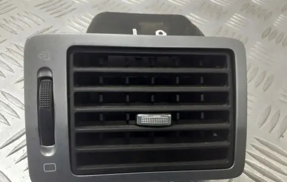 Peugeot 307 Dashboard air vent grill cover trim 9634499077
