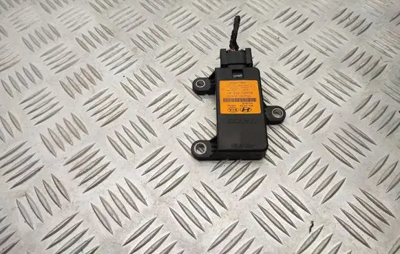 Hyundai i40 ESP acceleration yaw rate sensor 956903V100