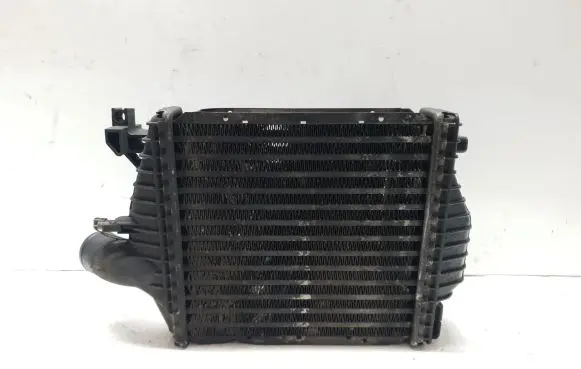 Mercedes-Benz Vito Viano W638 Intercooler radiator 6385012901