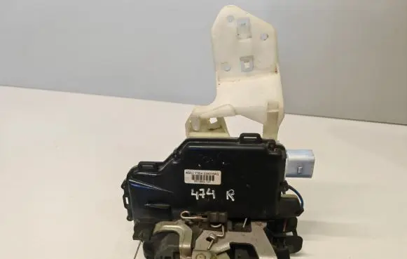 Seat Ibiza III (6L) Rear door lock Y3B4839016AG