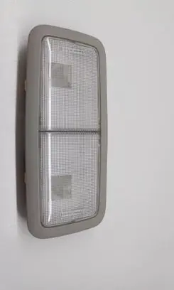 Toyota Avensis T270 Rear seat light 8125005030