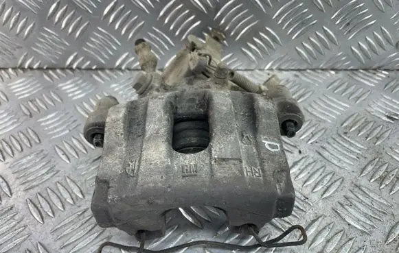Opel Signum Rear brake caliper 