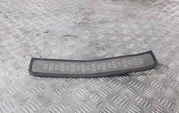 Honda CR-V Rear sill trim cover 84212SWAA012M1
