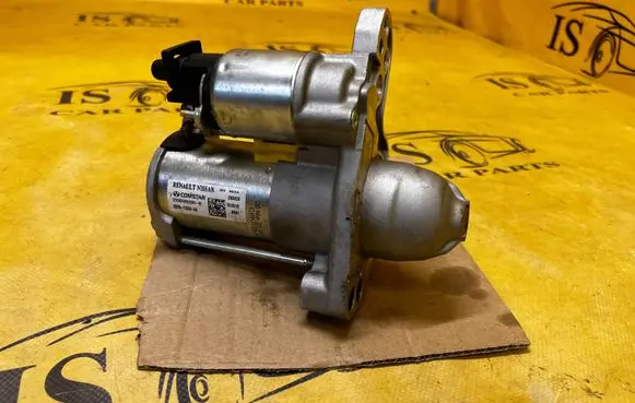 Dacia Sandero III Starter motor 233008820R