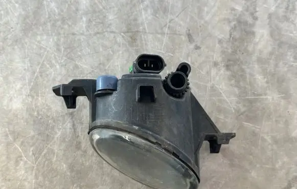 Nissan Juke I F15 Front fog light 261558992A