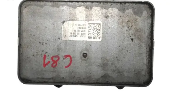 Porsche Panamera (971) Engine oil radiator 06M117015N