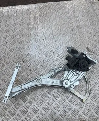 Opel Astra H Front door window regulator with motor 13100418