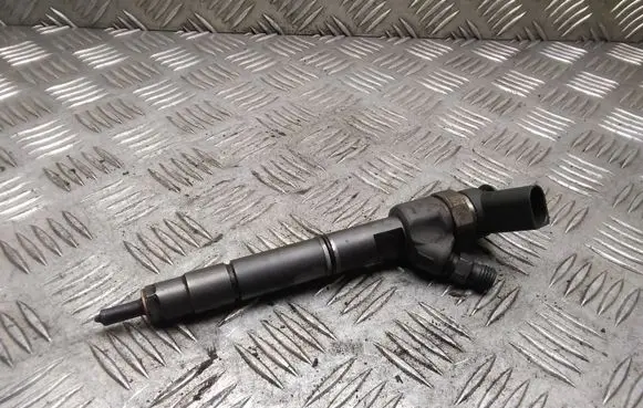 Mercedes-Benz B W245 Fuel injector A6400700787 0445110167