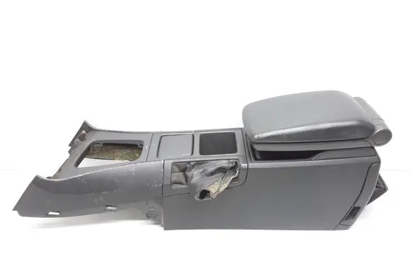 Volvo V70 Armrest 9204304 9204303 9204665