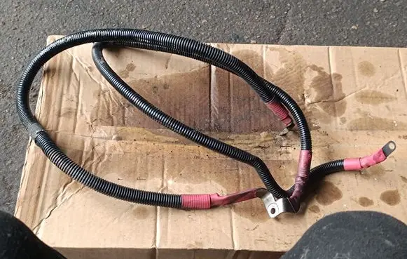 BMW 5 GT F07 Positive cable (battery) 8515494