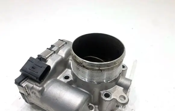 Land Rover Range Rover Evoque L551 Engine shut-off valve M4D39F991AB