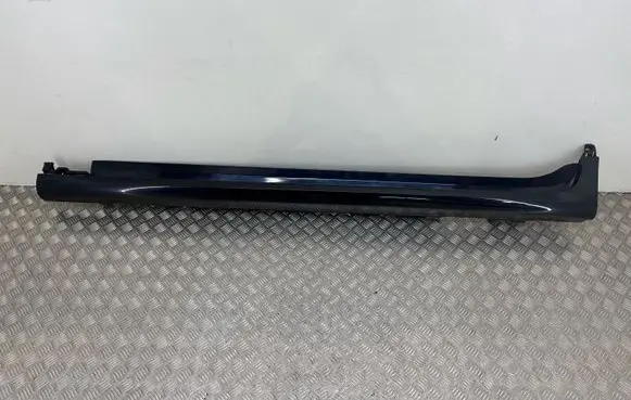 BMW X4 F26 Sill 8048171