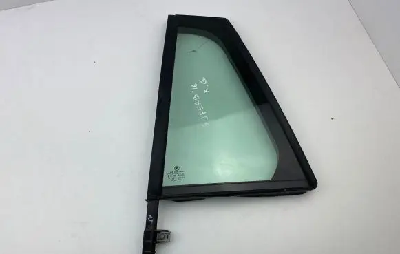 Skoda Superb B8 (3V) Rear vent window glass 3V9845213