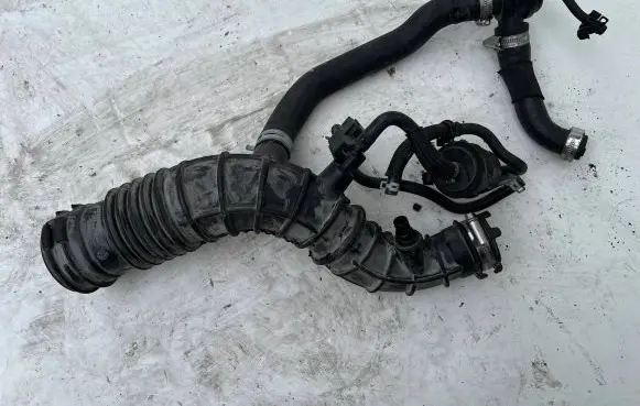 Renault Captur Air intake hose/pipe 165765382R
