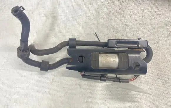 Skoda Superb B6 (3T) Fuel injection high pressure pump 1K0127023N L2281UC 1K0906355