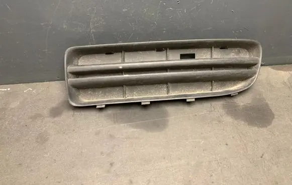 Skoda Octavia Mk2 (1Z) Front bumper lower grill 1Z0807367B
