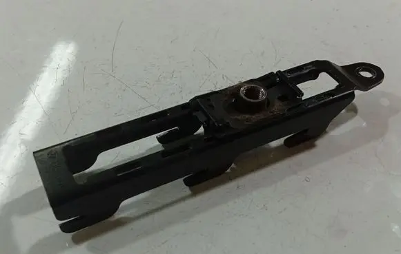 Skoda Fabia Mk2 (5J) Seat belt adjustment rail 1J0857819