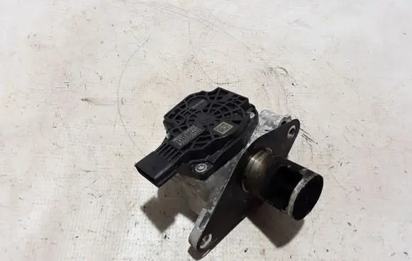 Renault Captur II EGR valve 147101246R