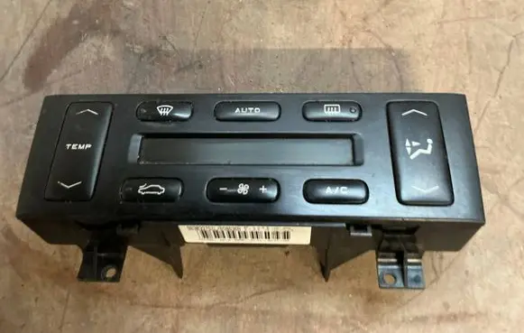 Peugeot 406 Climate control unit 6561L080 10004869 W99899