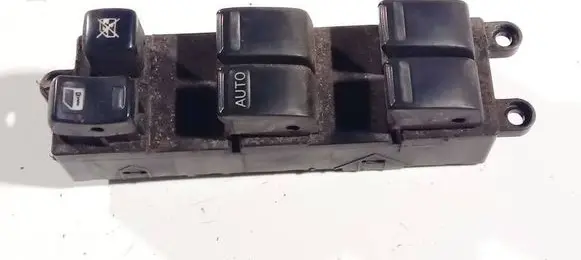 Nissan X-Trail T30 Electric window control switch