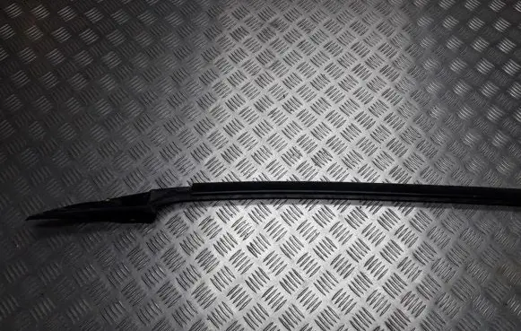 Toyota Avensis T220 Roof bar rail