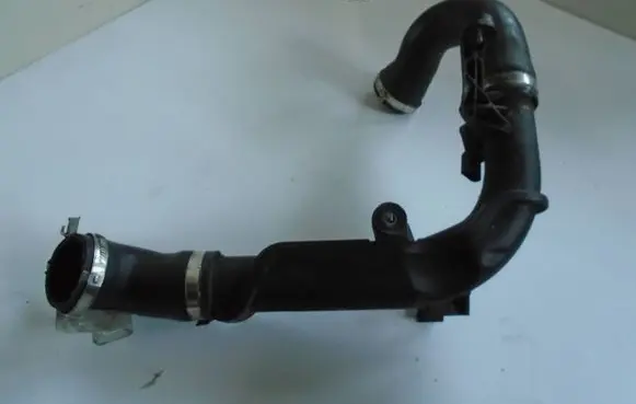 Audi A3 S3 8P Air intake hose/pipe 038906051C