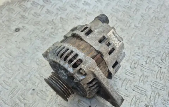 Dacia Sandero Generator/alternator 8200660052 A001TA3792