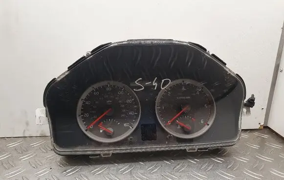 Volvo S40 Speedometer (instrument cluster) 30728644 30710071