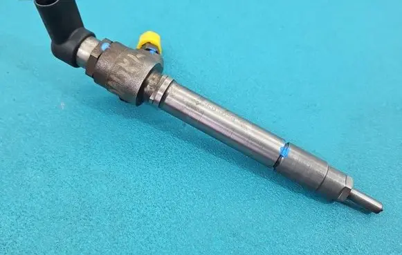 Jaguar XF X250 Fuel injector 5U3Q9K546AA IMPRK1598778