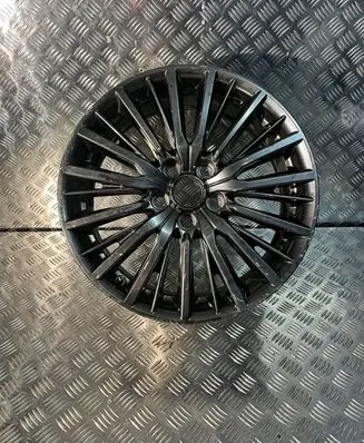 R18 alloy rim