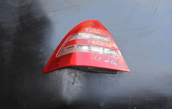 Mercedes-Benz C W203 Rear/tail lights 2038200164