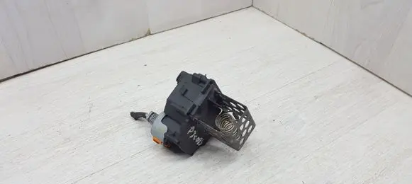 Peugeot 3008 I Coolant fan relay 9658508980