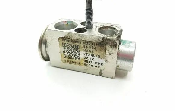 Air conditioning (A/C) expansion valve