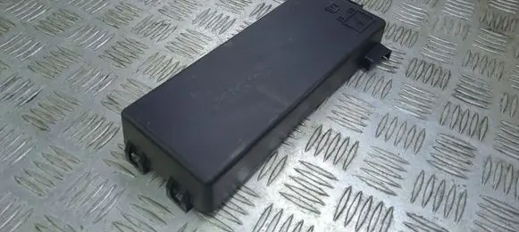 Maserati Levante Fuse box cover 7271381830