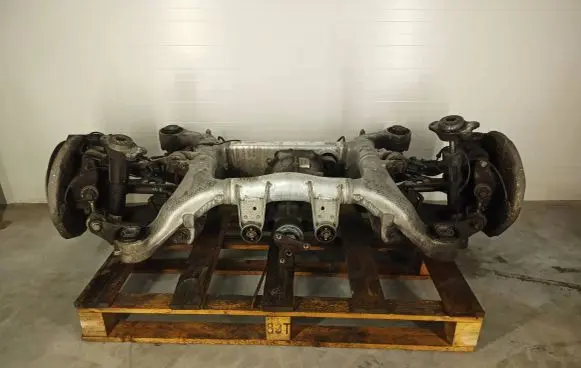 BMW 5 F10 F11 Rear axle beam with reductor 6798545