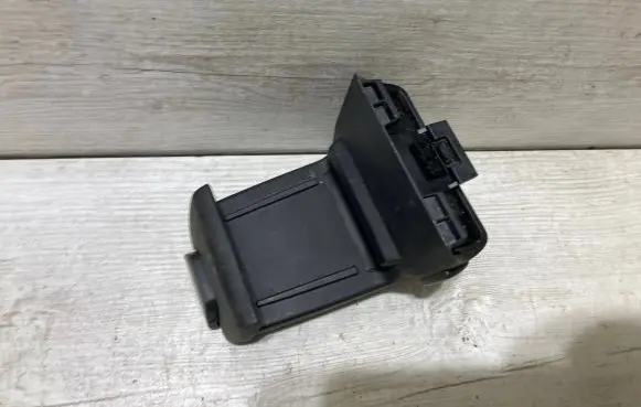 Ford Fiesta Cup holder front H1BBA045B58AA
