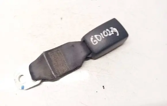 Suzuki Swift I Front seatbelt buckle E034501