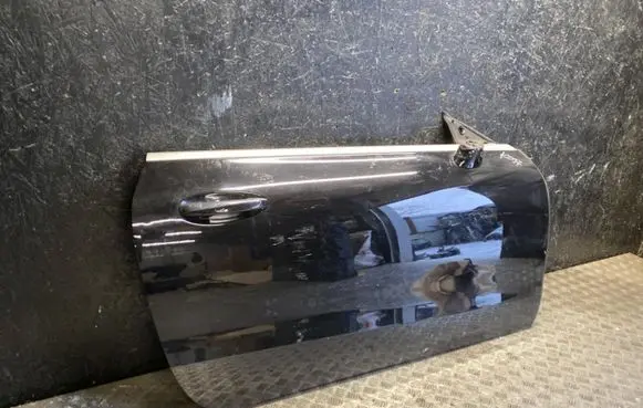 Mercedes-Benz E W238 Front door
