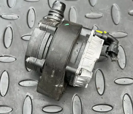 Jeep Avenger Electric auxiliary coolant/water pump 9827557880