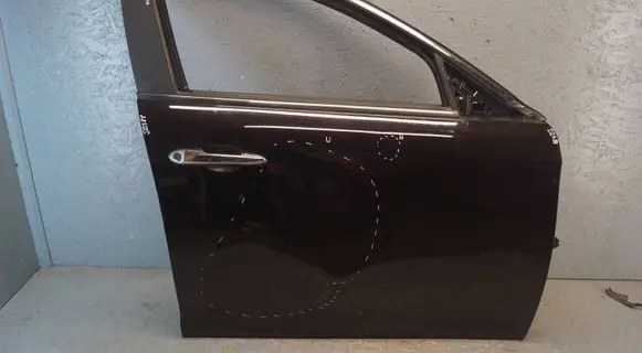 Alfa Romeo Giulietta Front door