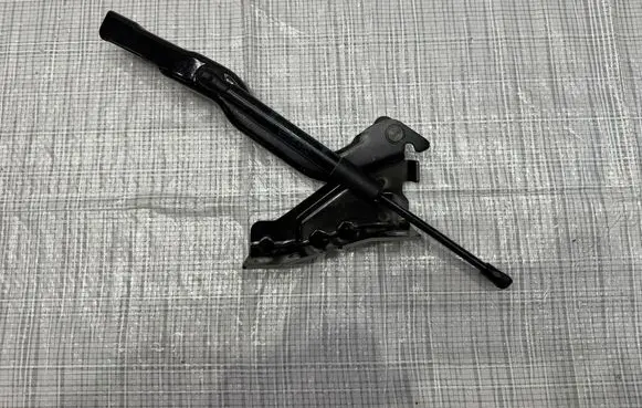 Renault Kangoo II Engine bonnet/hood hinges 654012611R