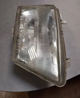 Mercedes-Benz Vito Viano W638 Headlight/headlamp 6388200061