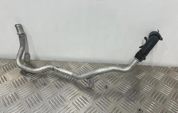 Audi A8 S8 D4 4H Engine coolant pipe/hose 4H0121481P 4H0121082L